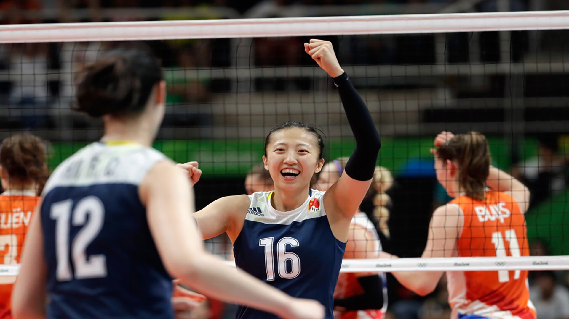 铁壁防线！穆古鲁扎不败金身闪耀SKT赛场，极限防守引全网炸锅